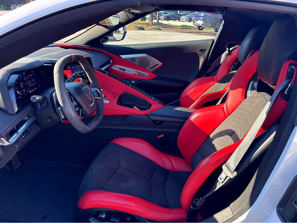 Used 2021 Chevrolet Corvette Stingray Preferred Cpe w/ Z51 Performance Package image 24