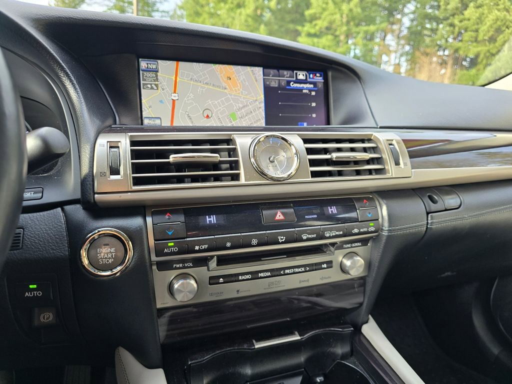 Used 2014 Lexus LS 460 image 19