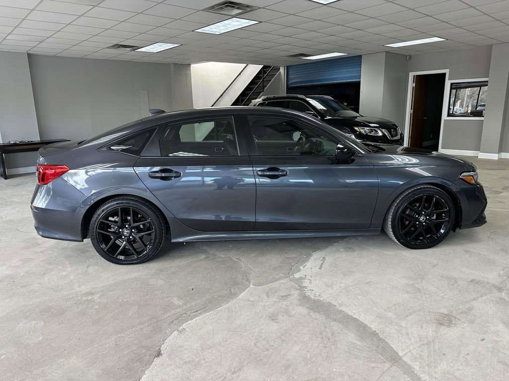 Used 2024 Honda Civic Sport image 8