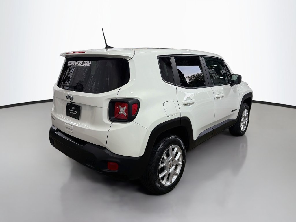 Used 2023 Jeep Renegade Latitude AWD/4WD image 9