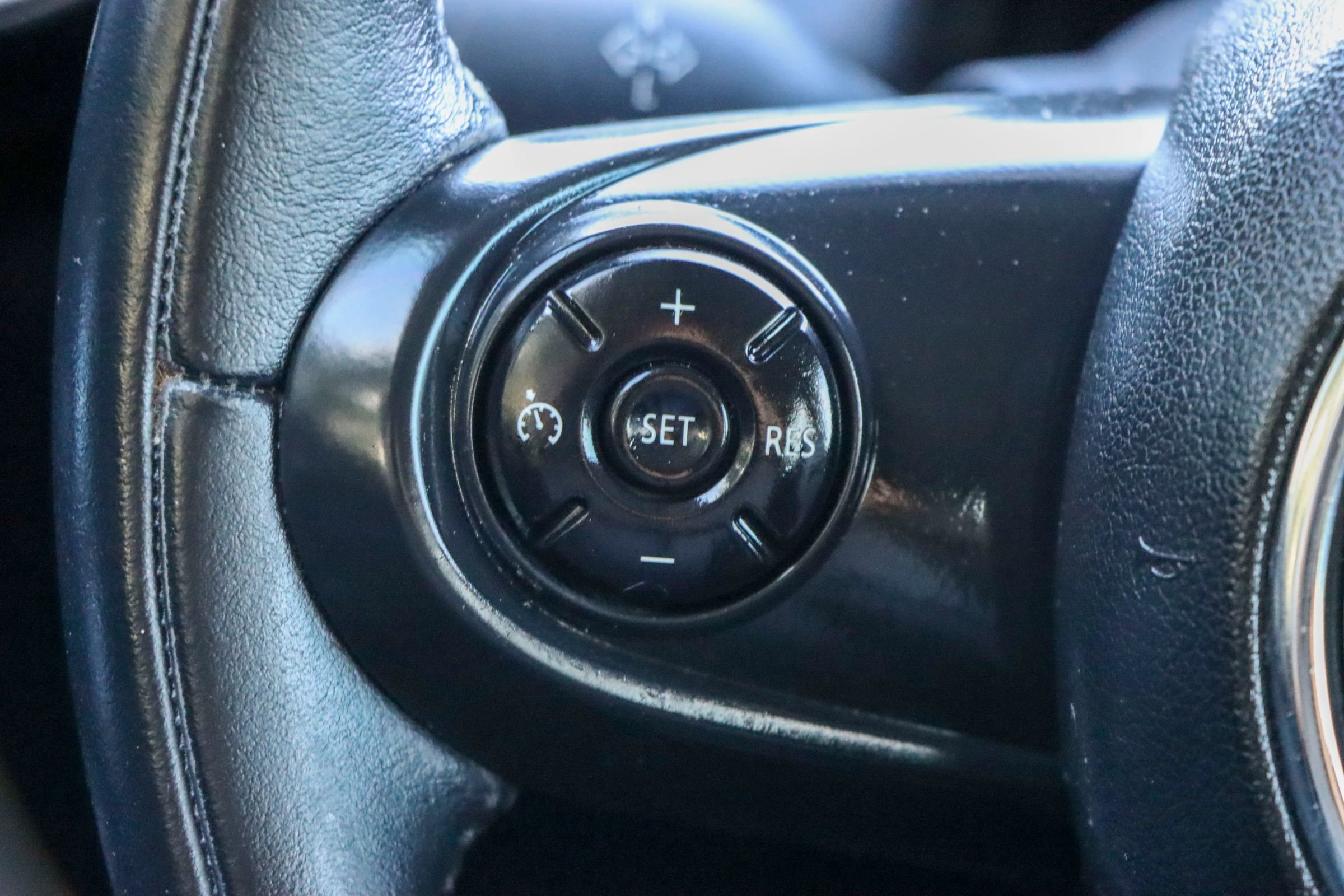 Used 2015 MINI Cooper S image 33