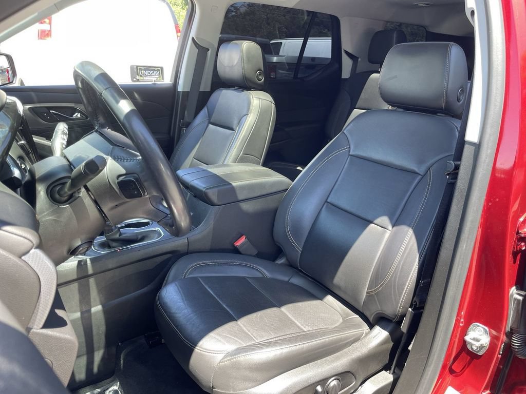 Used 2021 Chevrolet Traverse Premier w/ LPO, 'HIT The Road' Package AWD/4WD image 12