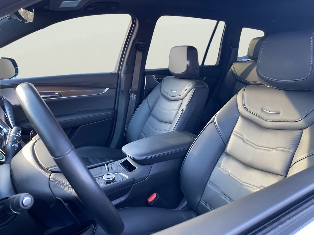 Certified 2024 Cadillac XT6 Premium Luxury w/ Platinum Package image 16