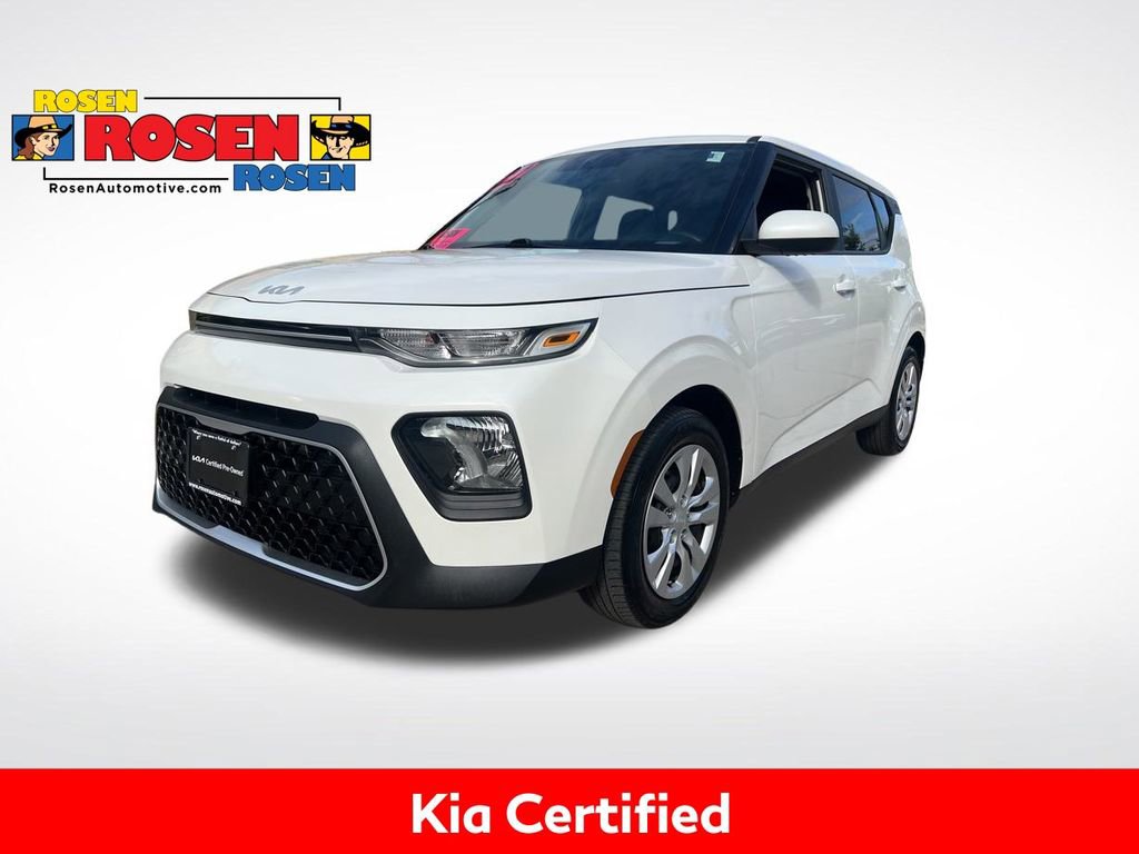 Certified 2022 Kia Soul LX image 1
