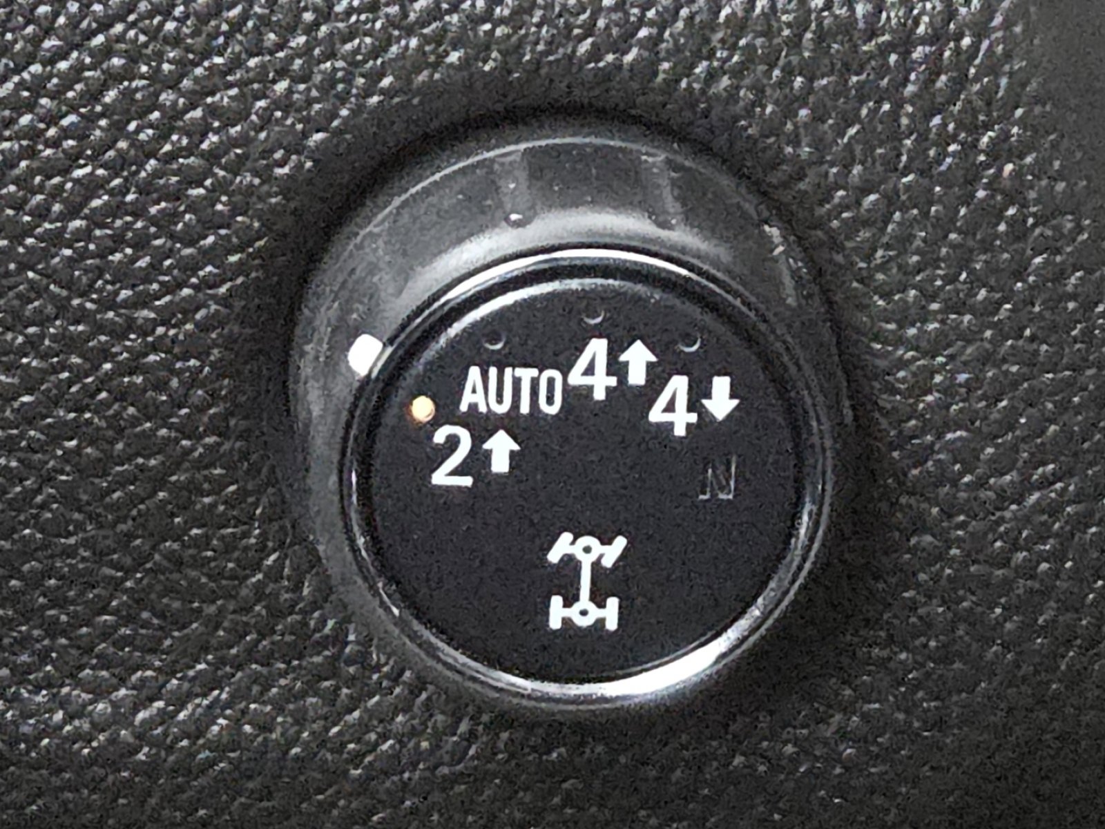 Used 2017 GMC Canyon SLE w/ All Terrain Package image 8