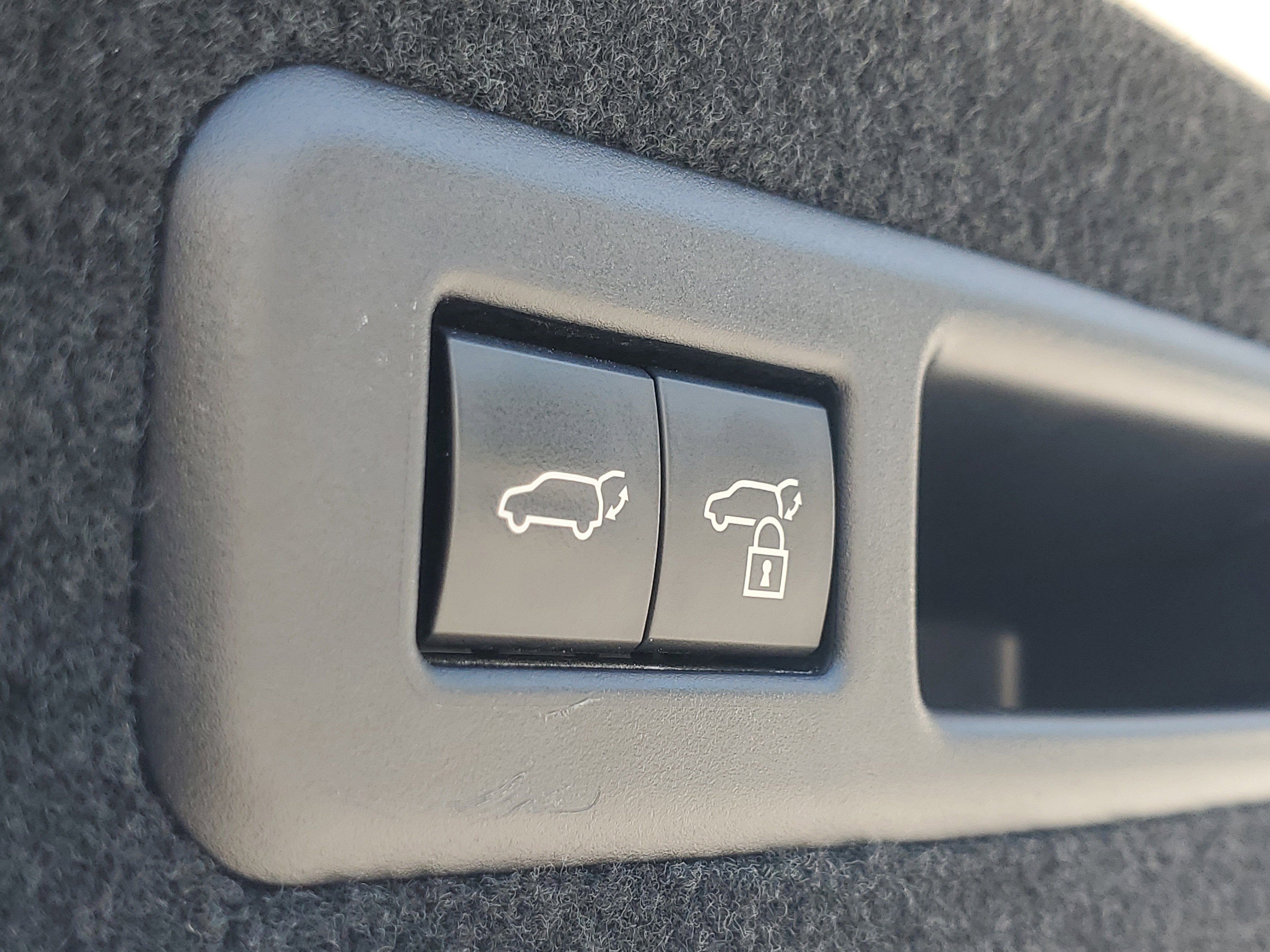 Used 2022 Lexus RX 350L FWD w/ Premium Package image 15