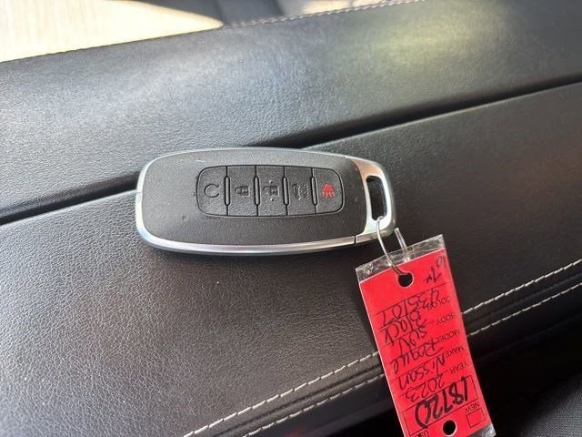 Used 2023 Nissan Rogue SV image 46