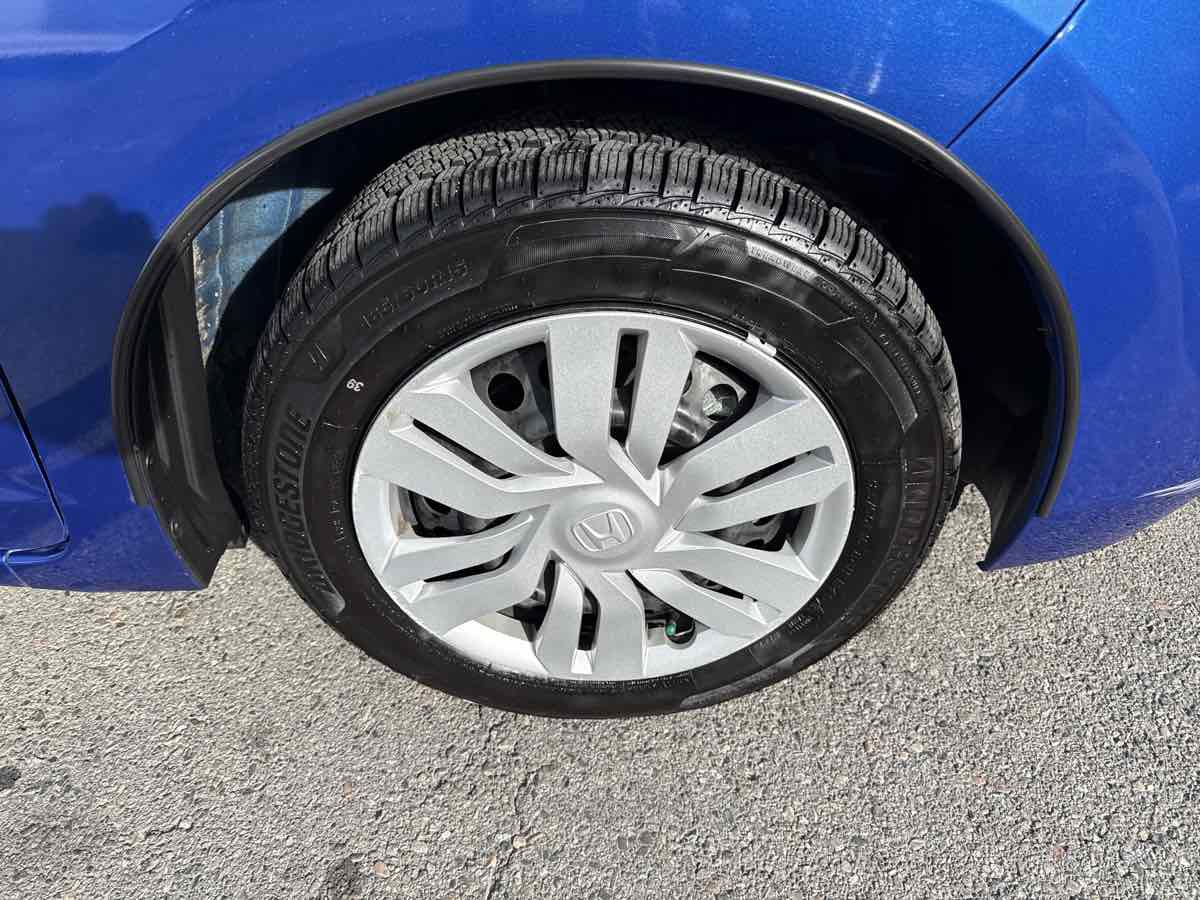 Used 2017 Honda Fit LX image 10