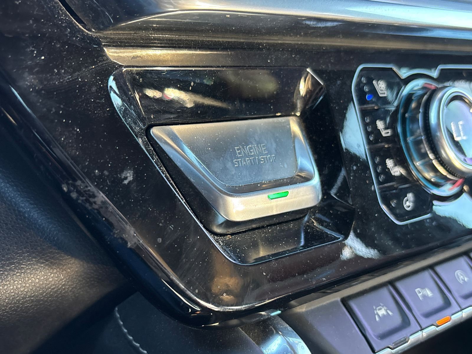 Used 2022 GMC Sierra 1500 Denali Ultimate image 17