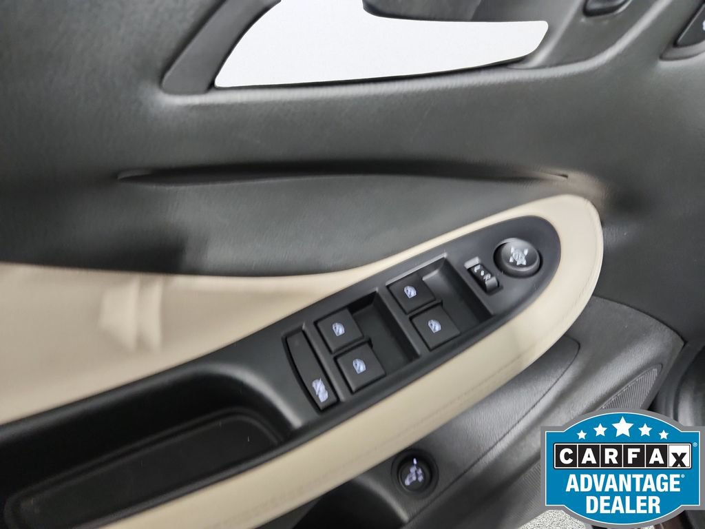 Used 2020 Buick Envision Essence FWD image 18