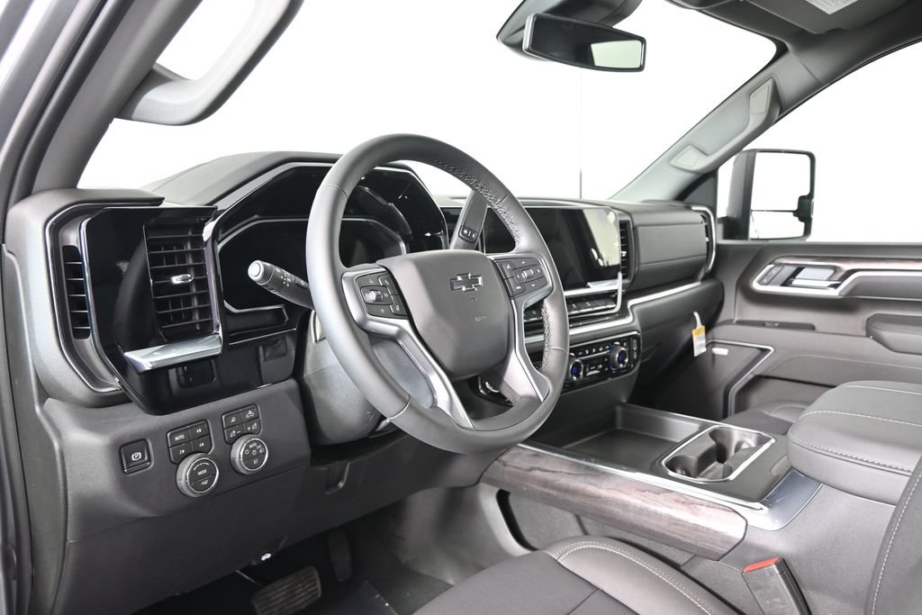 New 2026 Chevrolet Silverado 2500 LTZ w/ LTZ Plus Package AWD/4WD image 22