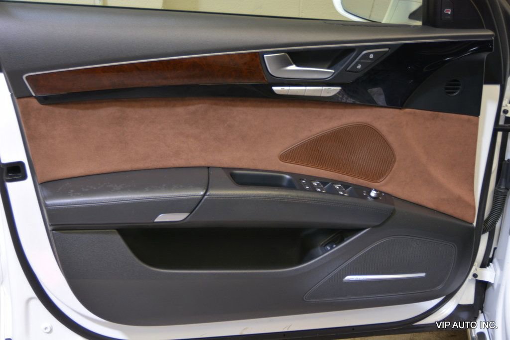 Used 2012 Audi A8 L 4.2 w/ Rear Seat Comfort Pkg image 9