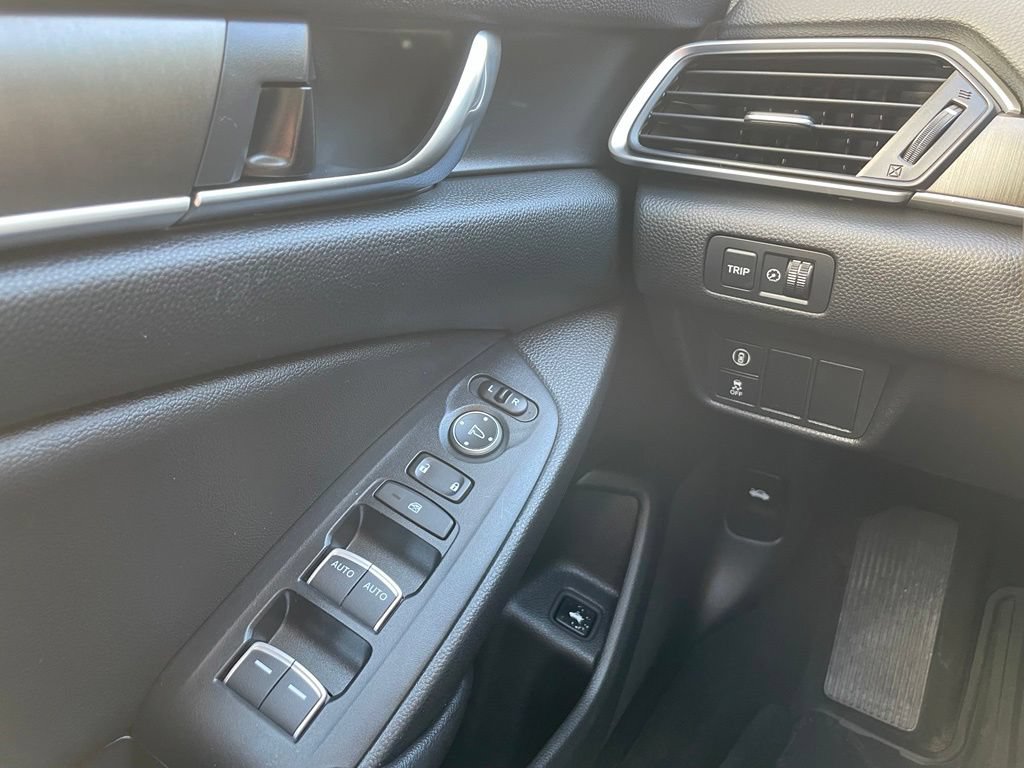 Certified 2019 Honda Accord LX image 13