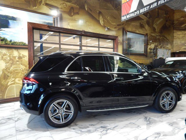 Used 2023 Mercedes-Benz GLE 450 GLE 450 AWD w/ AMG Line Exterior image 4