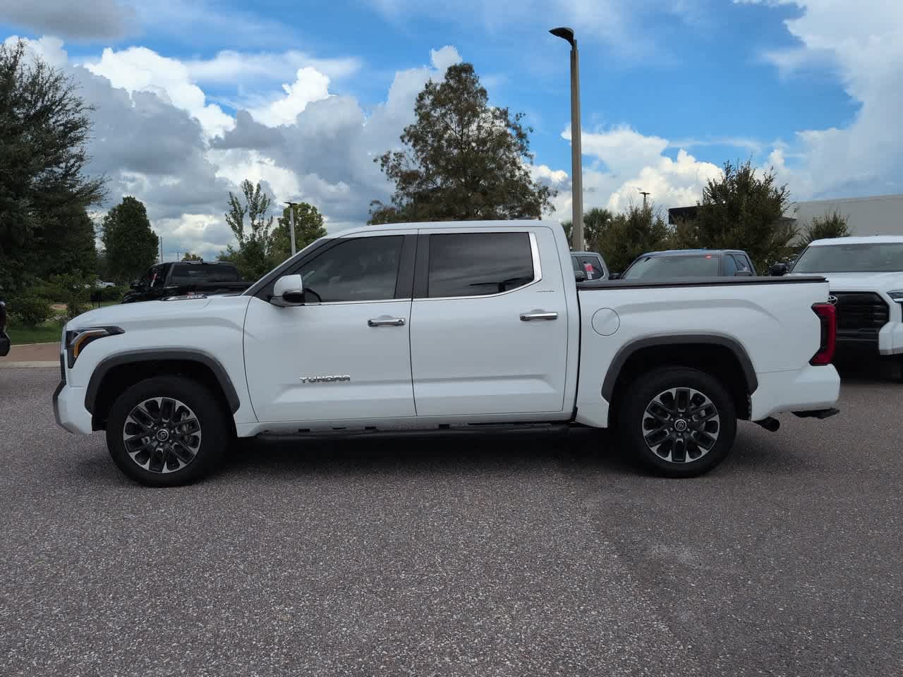 Used 2024 Toyota Tundra Limited AWD/4WD image 3