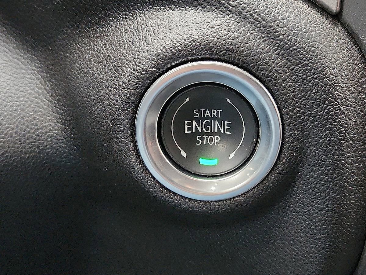 Used 2025 Chevrolet Silverado 1500 Custom w/ Turbomax Blackout Package image 9