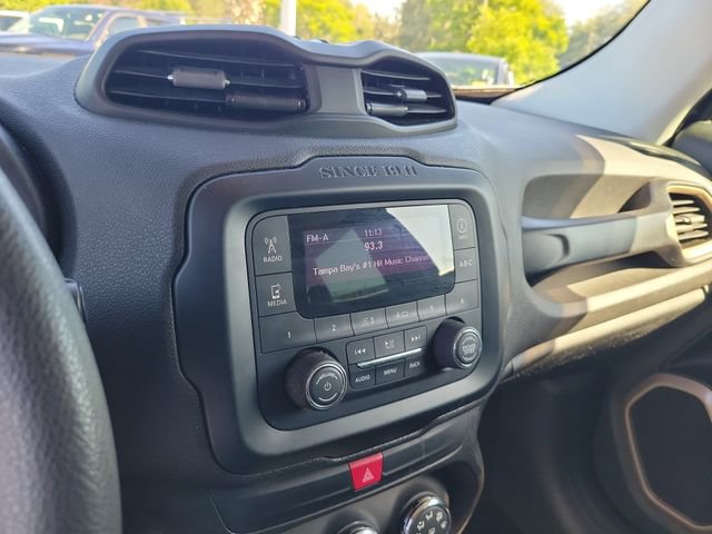 Used 2017 Jeep Renegade Sport w/ Power & Air Group FWD image 18