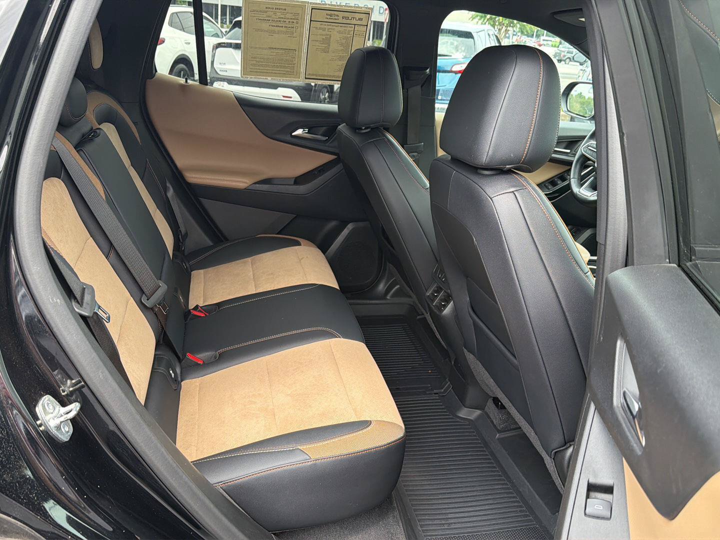 Certified 2025 Chevrolet Equinox ACTIV w/ Convenience Package III FWD image 13