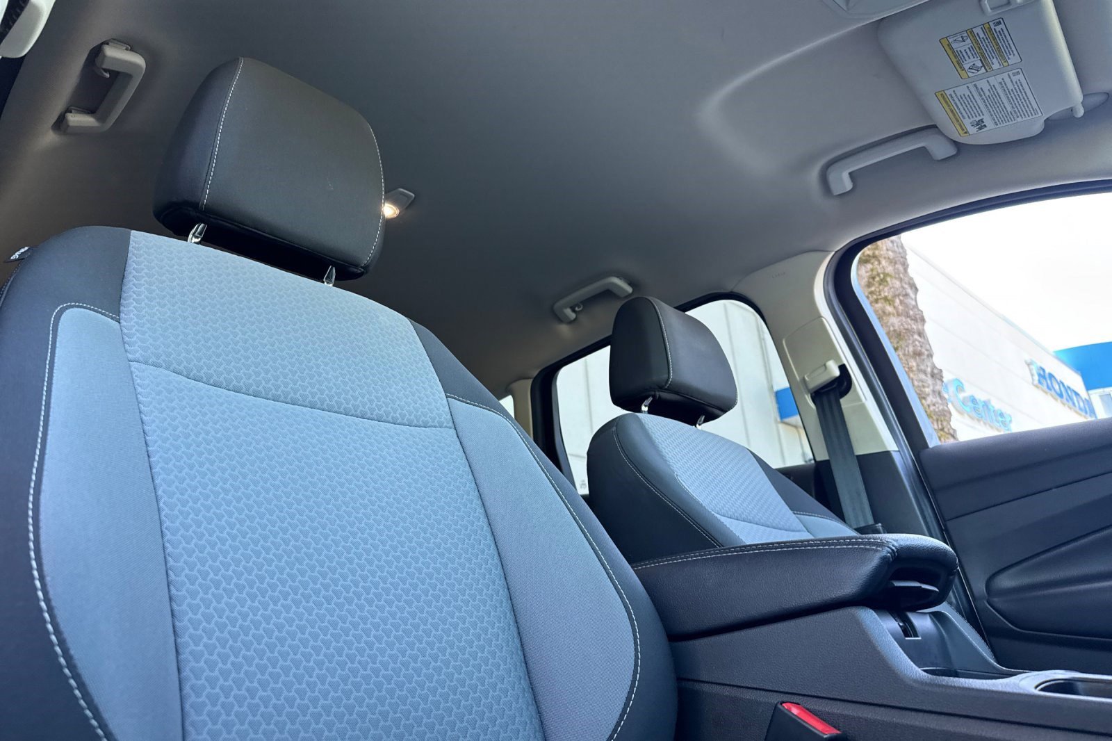 Used 2017 Ford Escape SE image 25