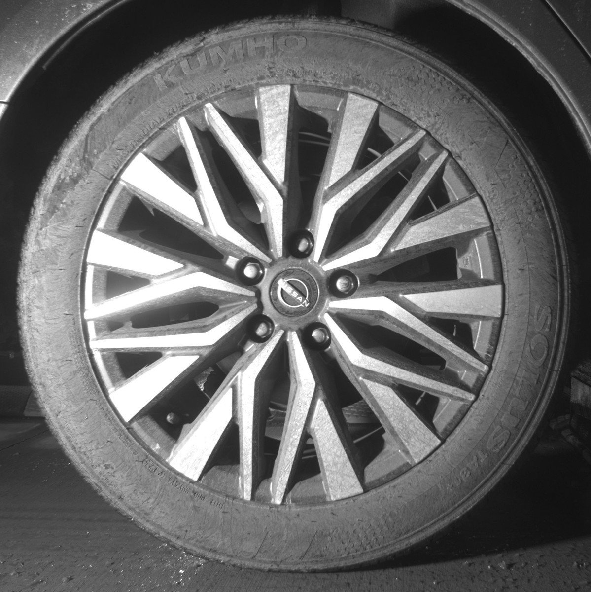 Used 2025 Nissan Altima 2.5 SV FWD image 15