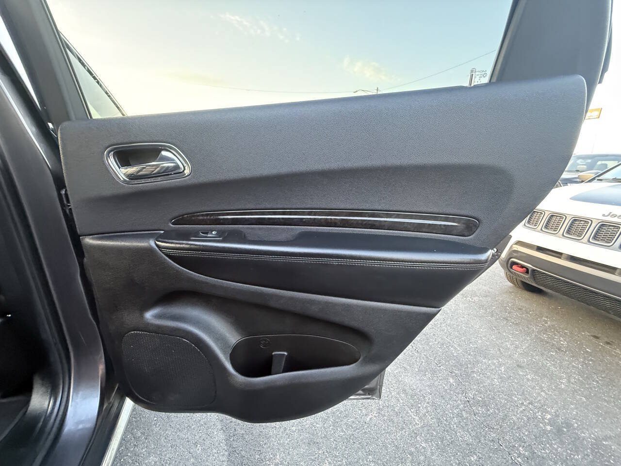 Used 2014 Dodge Durango Limited w/ Nav & Power Liftgate Group AWD/4WD image 26