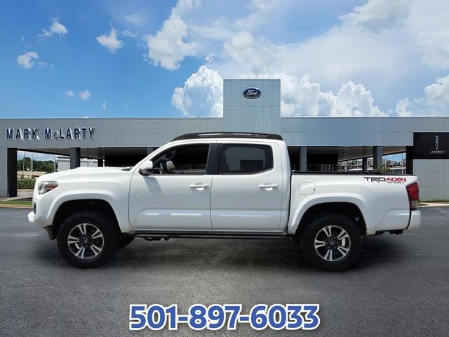 Used 2017 Toyota Tacoma TRD Sport AWD/4WD image 2