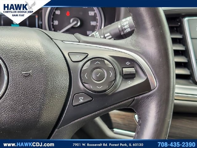 Used 2018 Buick Enclave Essence FWD image 16