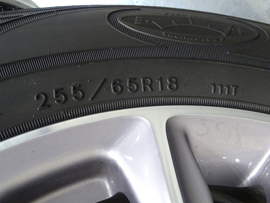 Used 2024 Buick Enclave Premium image 52