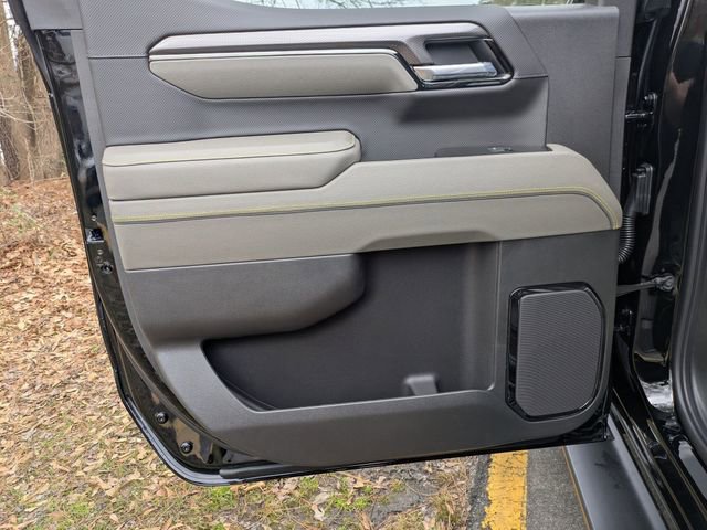 New 2026 Chevrolet Silverado 1500 ZR2 w/ Dark Appearance Package image 26