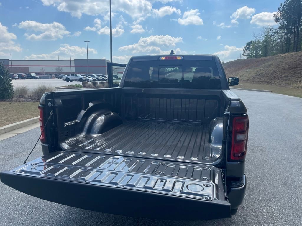 New 2026 RAM 1500 Laramie AWD/4WD image 21
