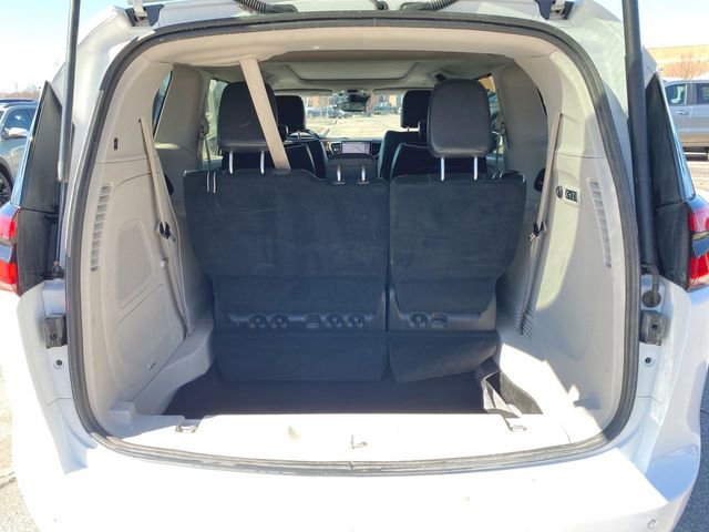 Used 2022 Chrysler Pacifica Limited image 26