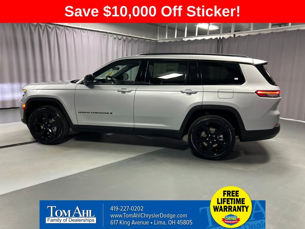 New 2025 Jeep Grand Cherokee L Limited w/ Black Appearance Package image 4