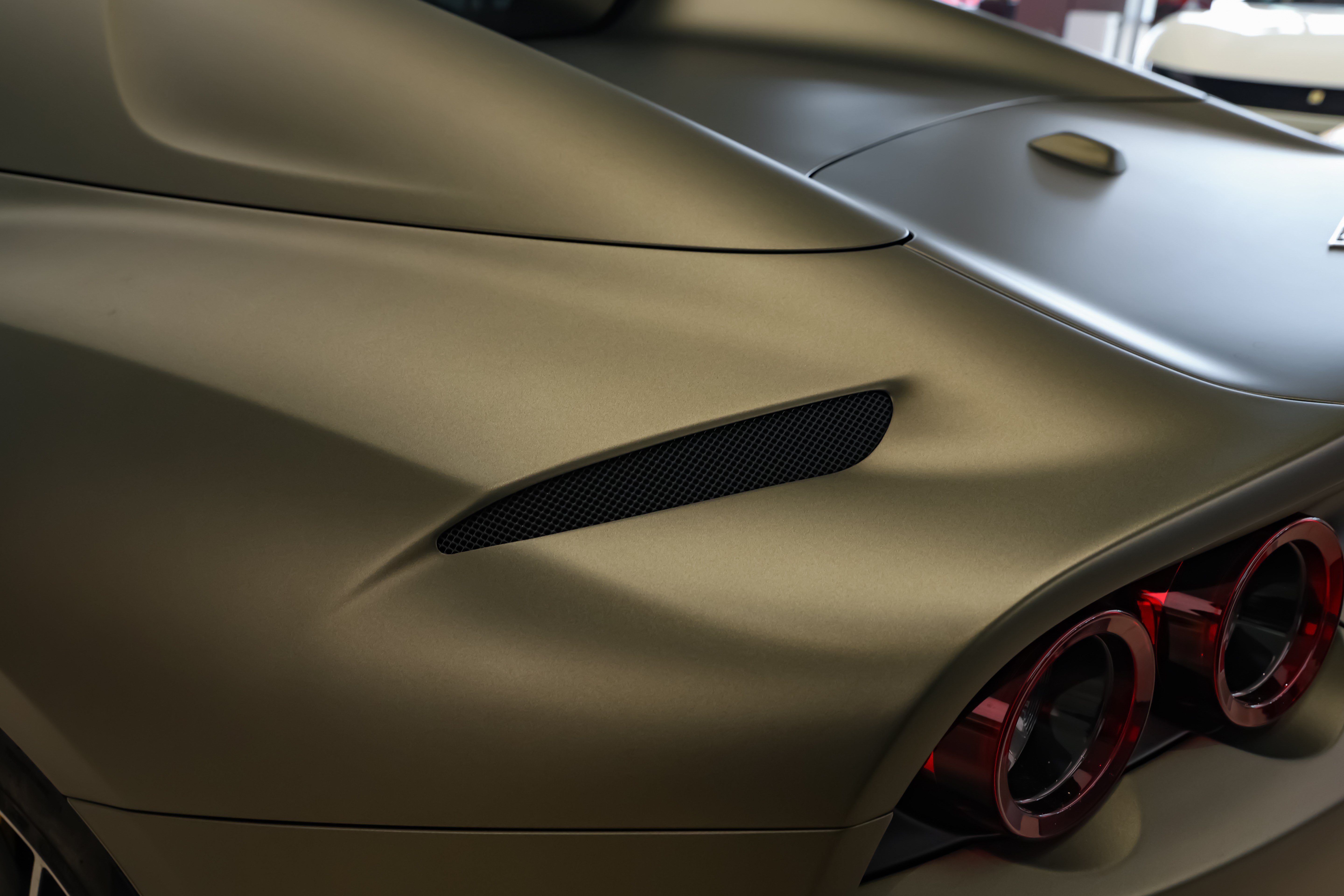 Used 2021 Ferrari 812 GTS RWD image 21