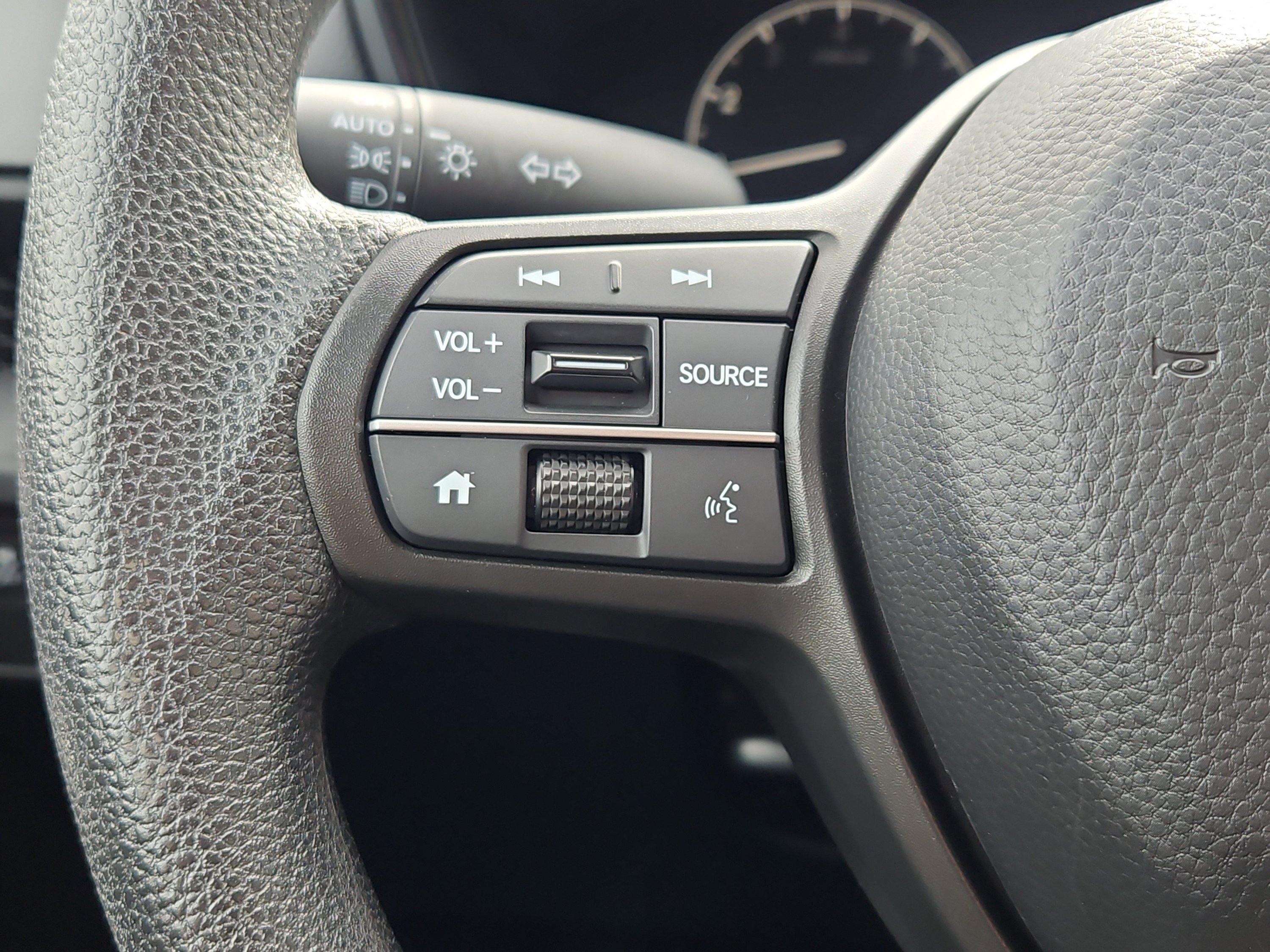 Certified 2025 Honda CR-V LX image 12