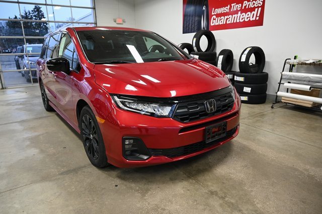 Used 2025 Honda Odyssey Sport-L image 3