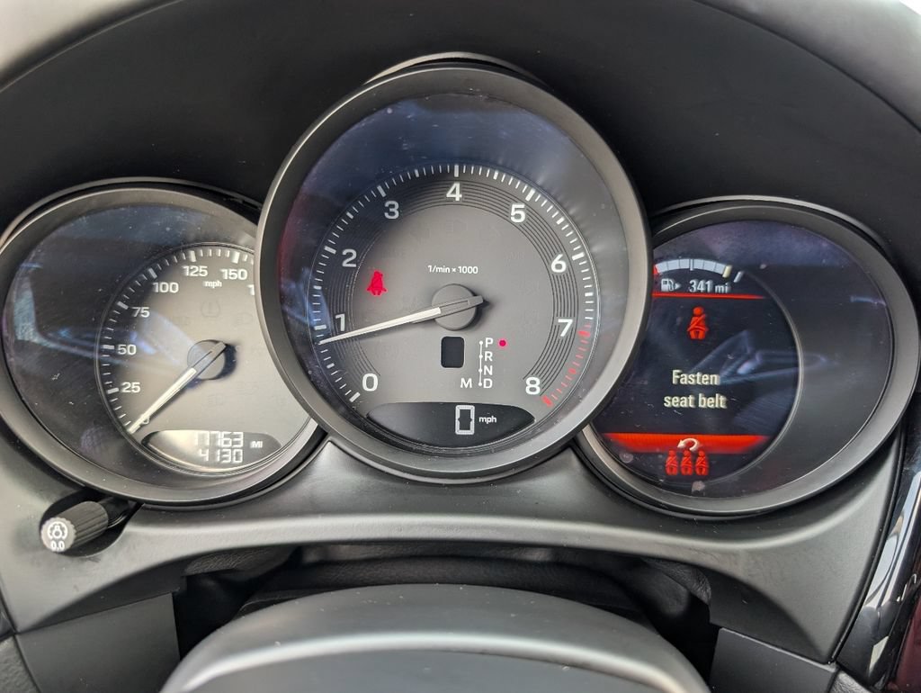 Certified 2024 Porsche Macan AWD/4WD image 22