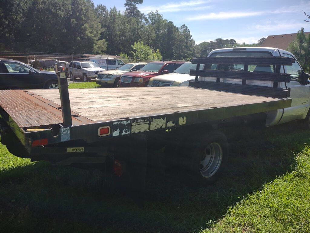 Used 2006 Ford F350 2WD Regular Cab DRW Super Duty image 7