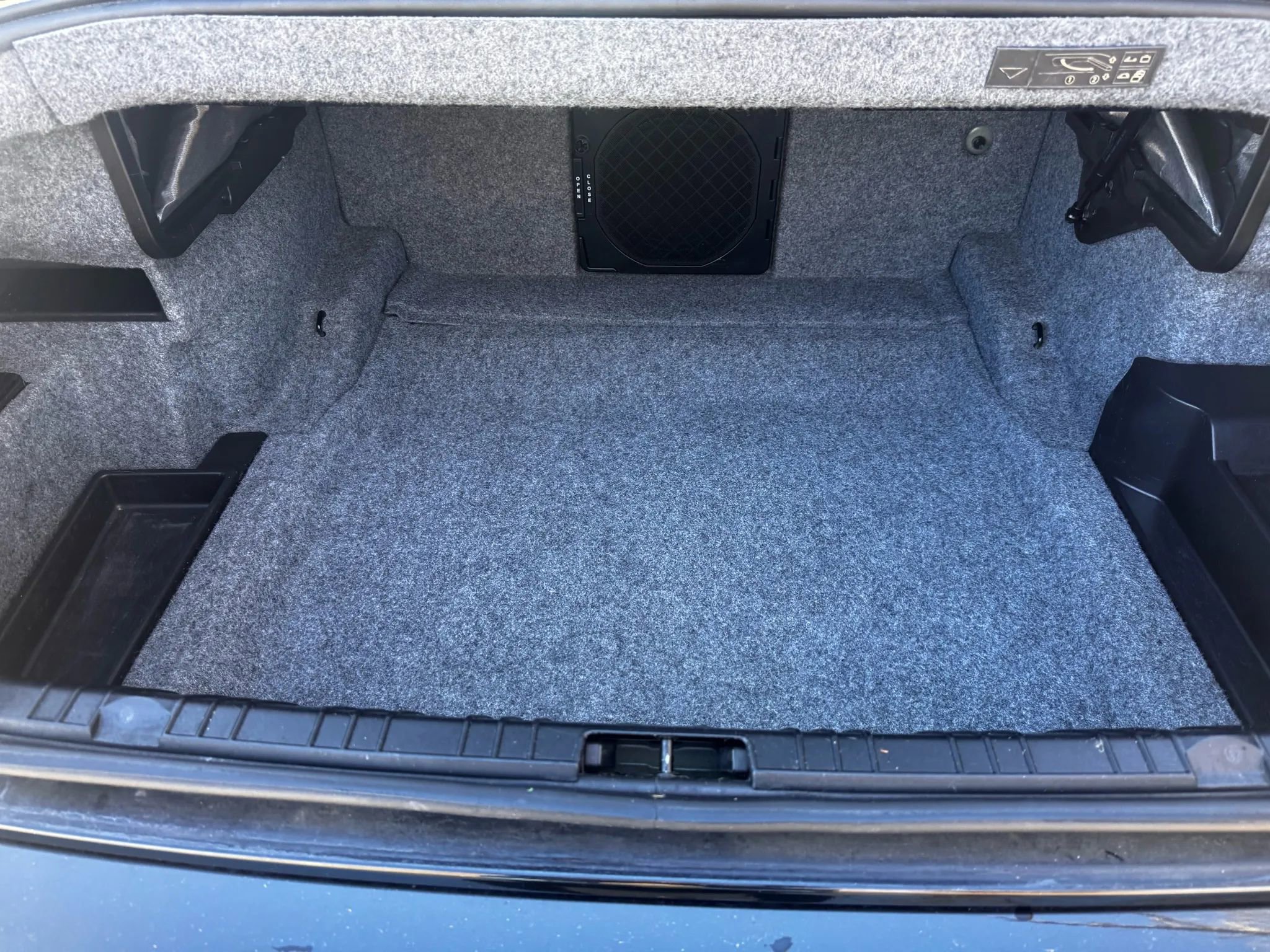 Used 2006 BMW 330Ci 330Ci Convertible 2D image 13