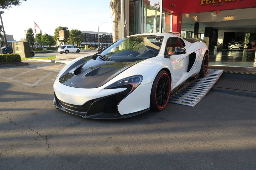 Used 2015 McLaren 650S Spider RWD image 2