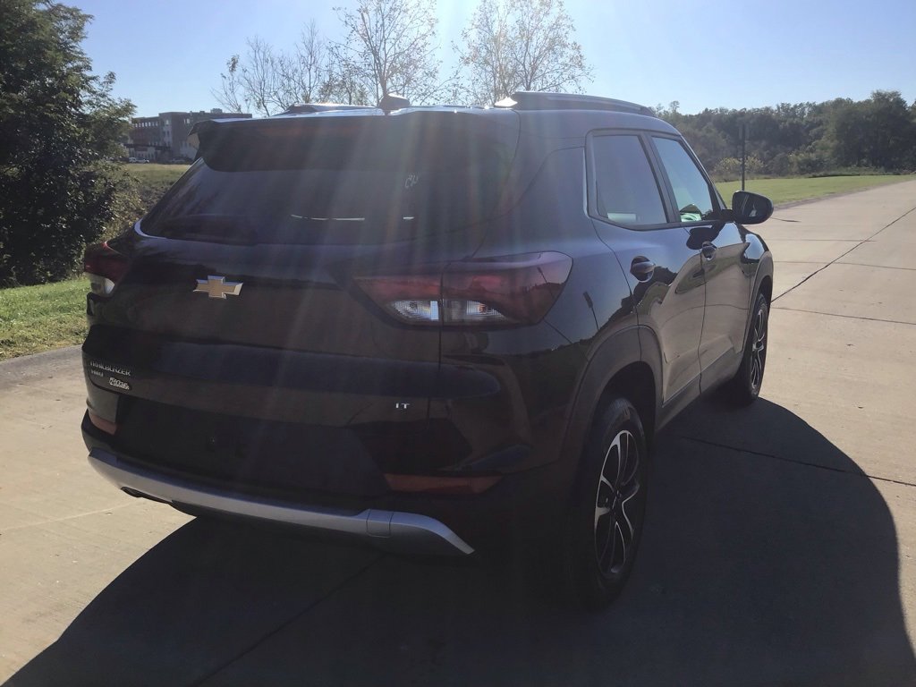 New 2026 Chevrolet TrailBlazer LT w/ Convenience Package image 3