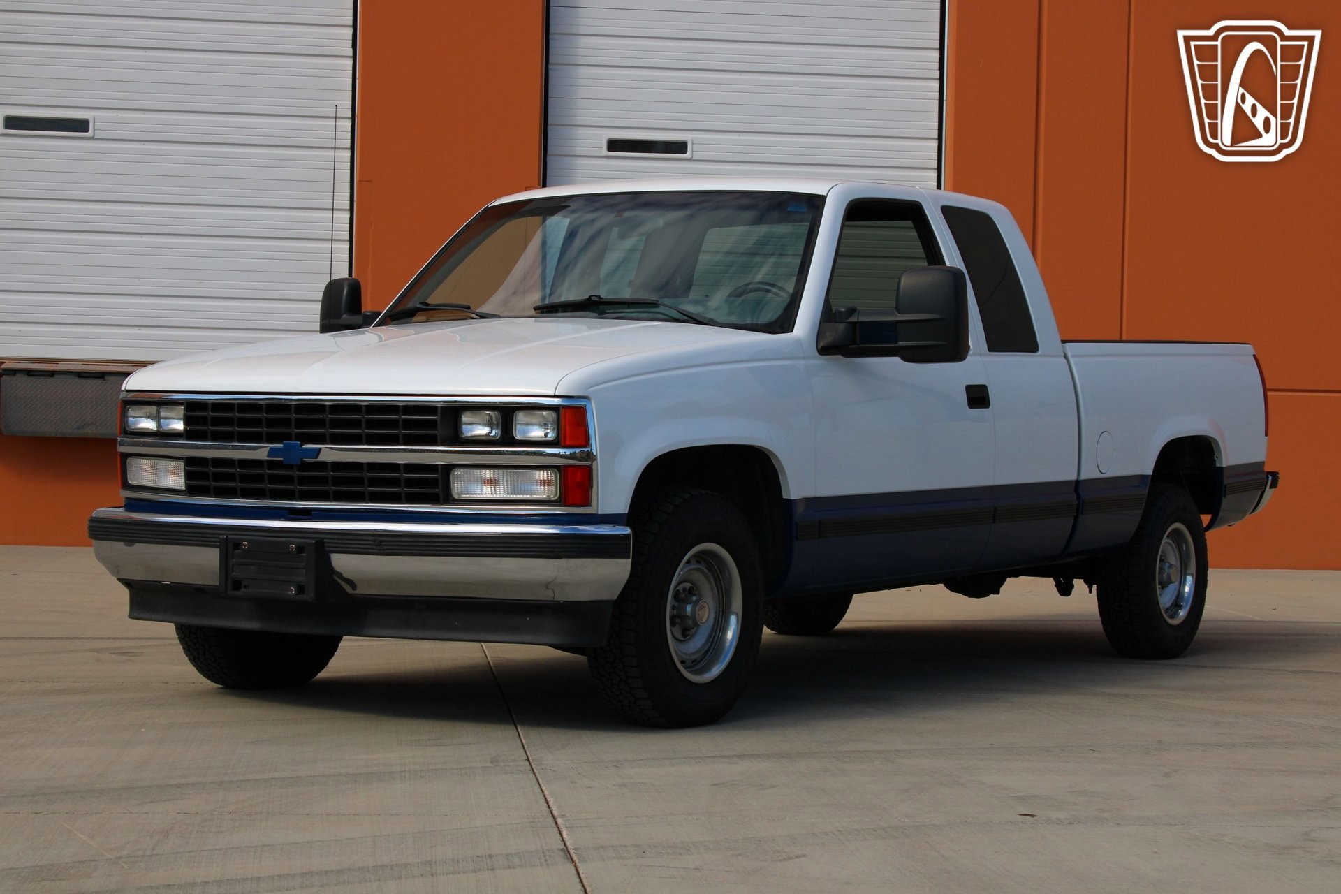 Used 1989 Chevrolet Silverado 1500 2WD Extended Cab image 3
