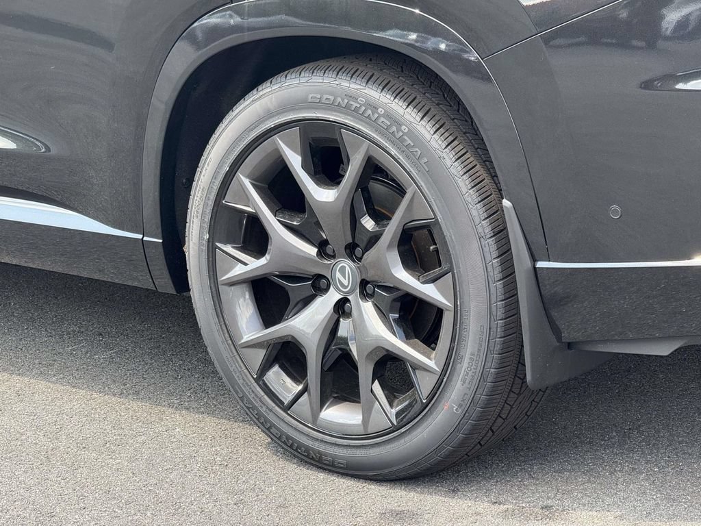 New 2026 Lexus TX 500h AWD image 12
