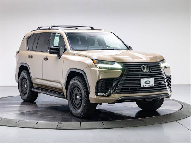 Used 2025 Lexus LX 700h Overtrail w/ Accessory Package (Z1) AWD/4WD image 6