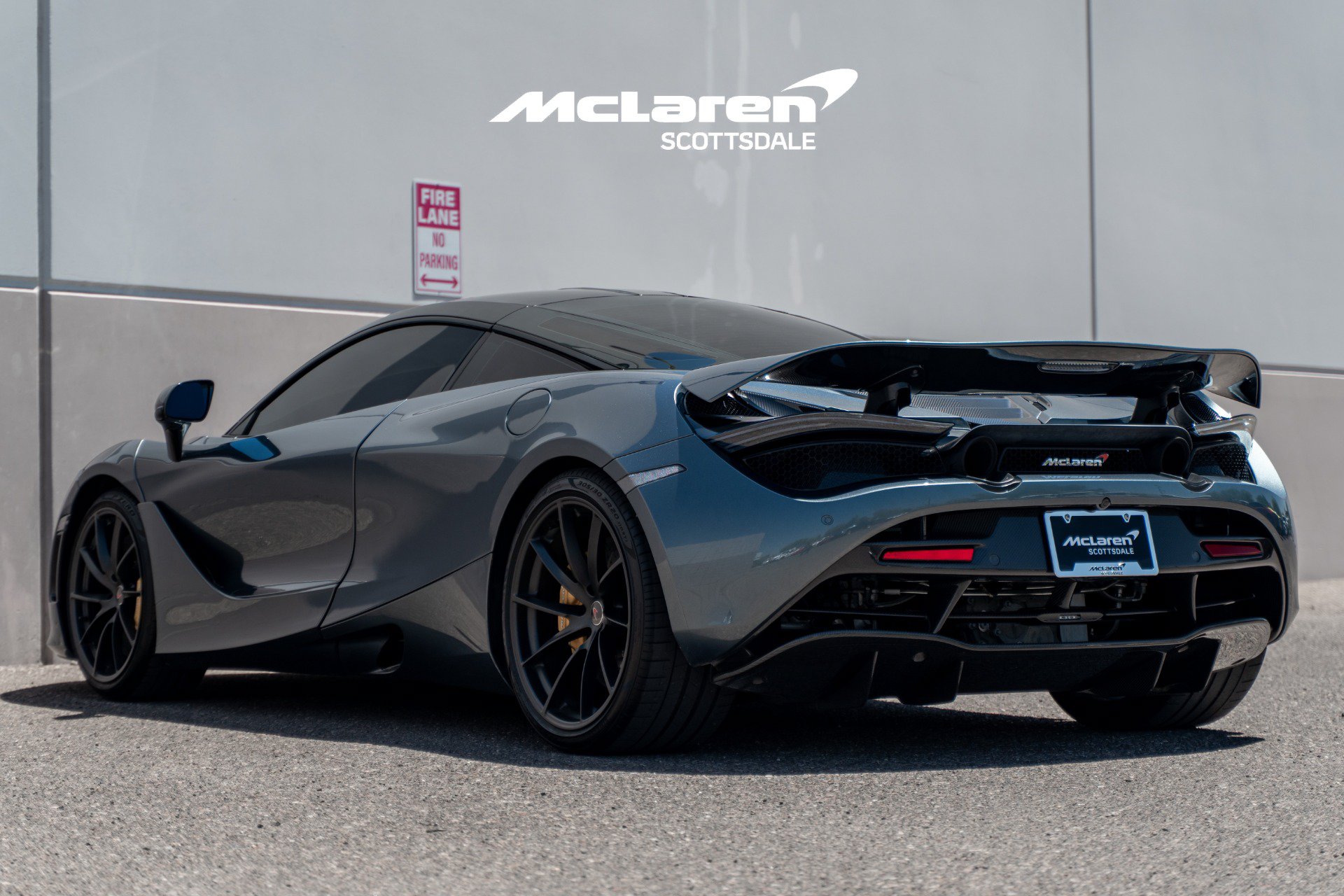 Used 2018 McLaren 720S Performance RWD image 5