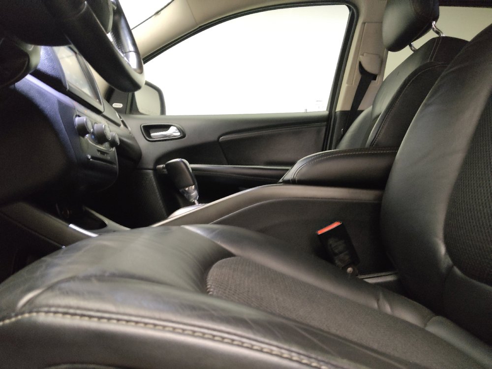 Used 2017 Dodge Journey Crossroad w/ Rear Seat Video Group I FWD image 17