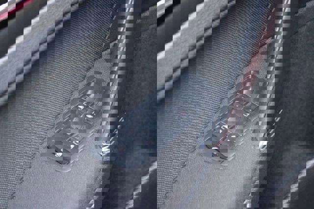 Used 2015 Volkswagen GTI S image 9