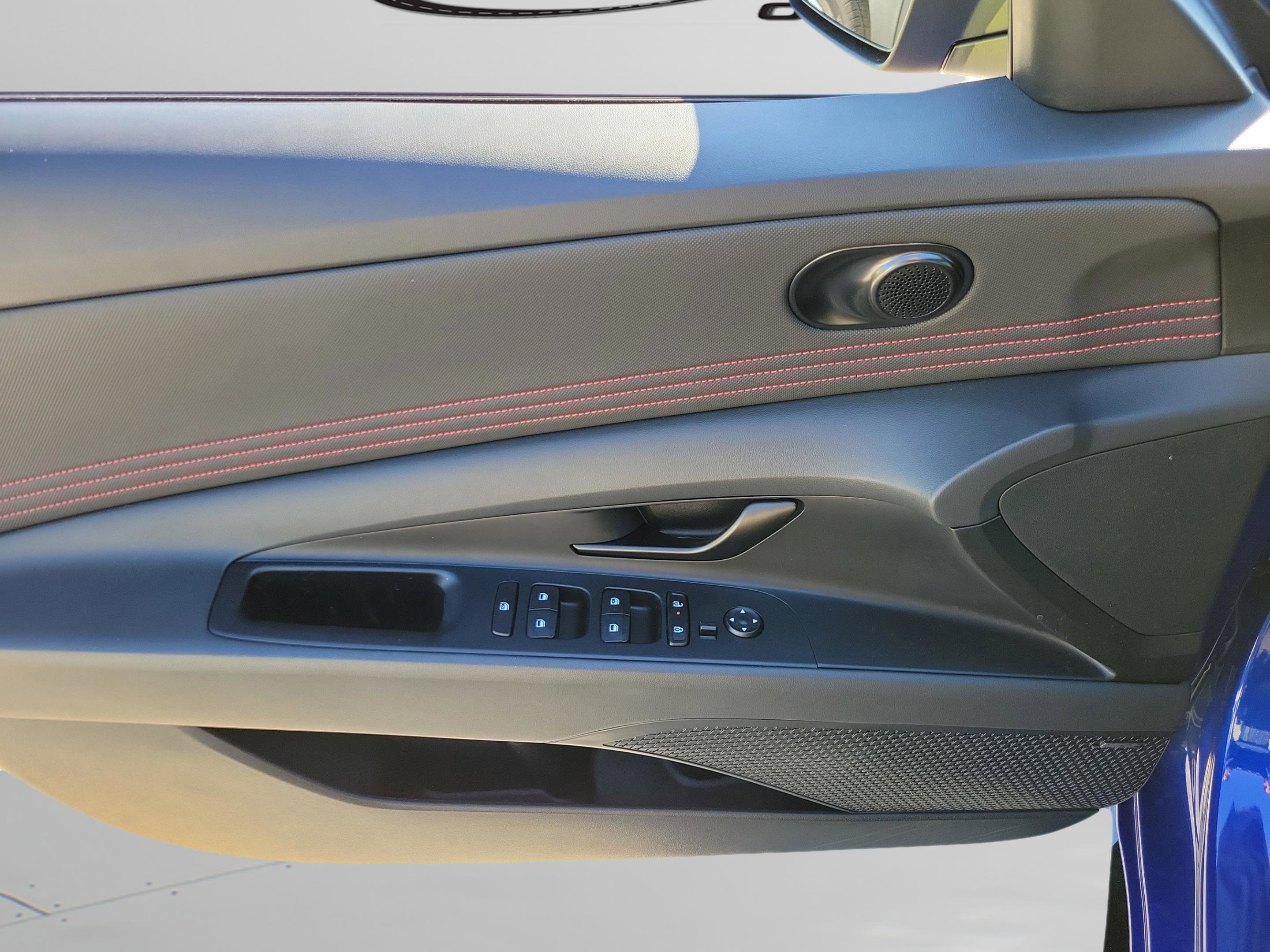 Certified 2025 Hyundai Elantra N Line image 12