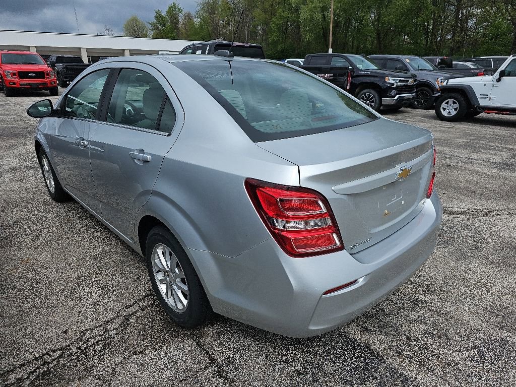 Used 2019 Chevrolet Sonic LT w/ Convenience Package FWD image 12