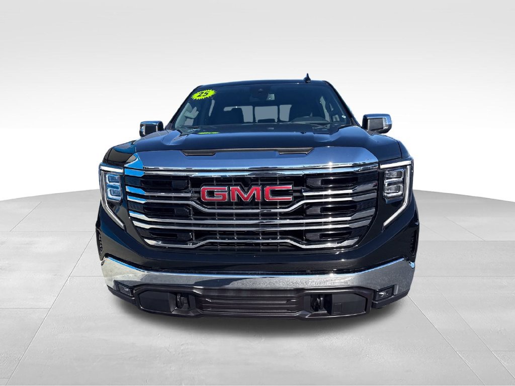 Used 2025 GMC Sierra 1500 SLT w/ SLT Premium Package AWD/4WD image 9