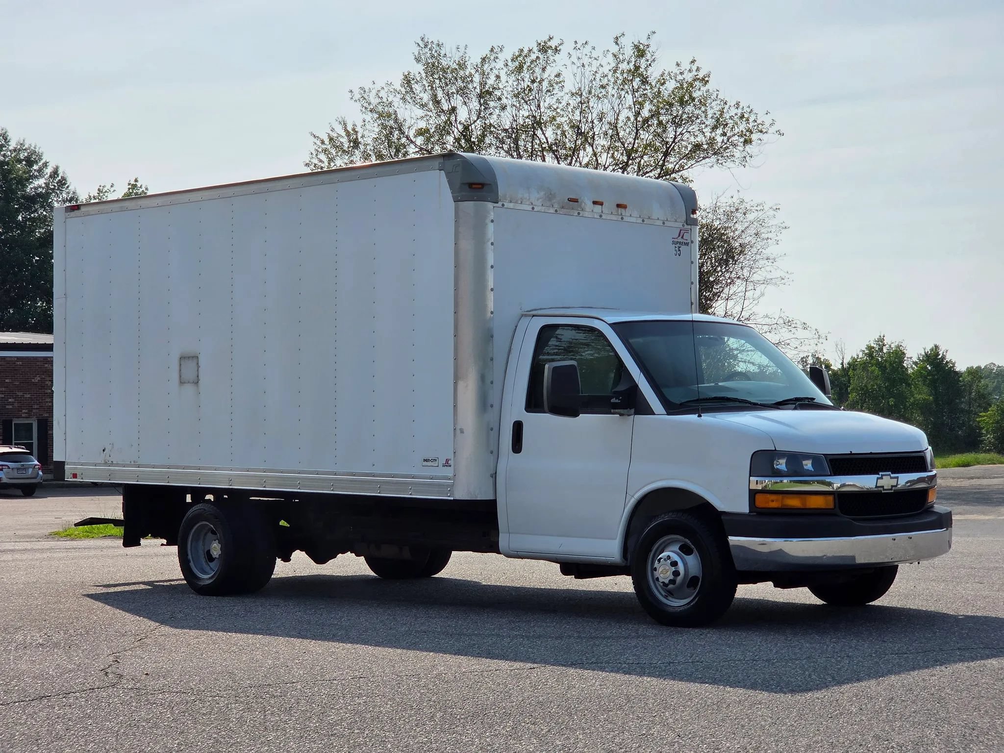 Used 2014 Chevrolet Express 3500 Extended RWD image 11